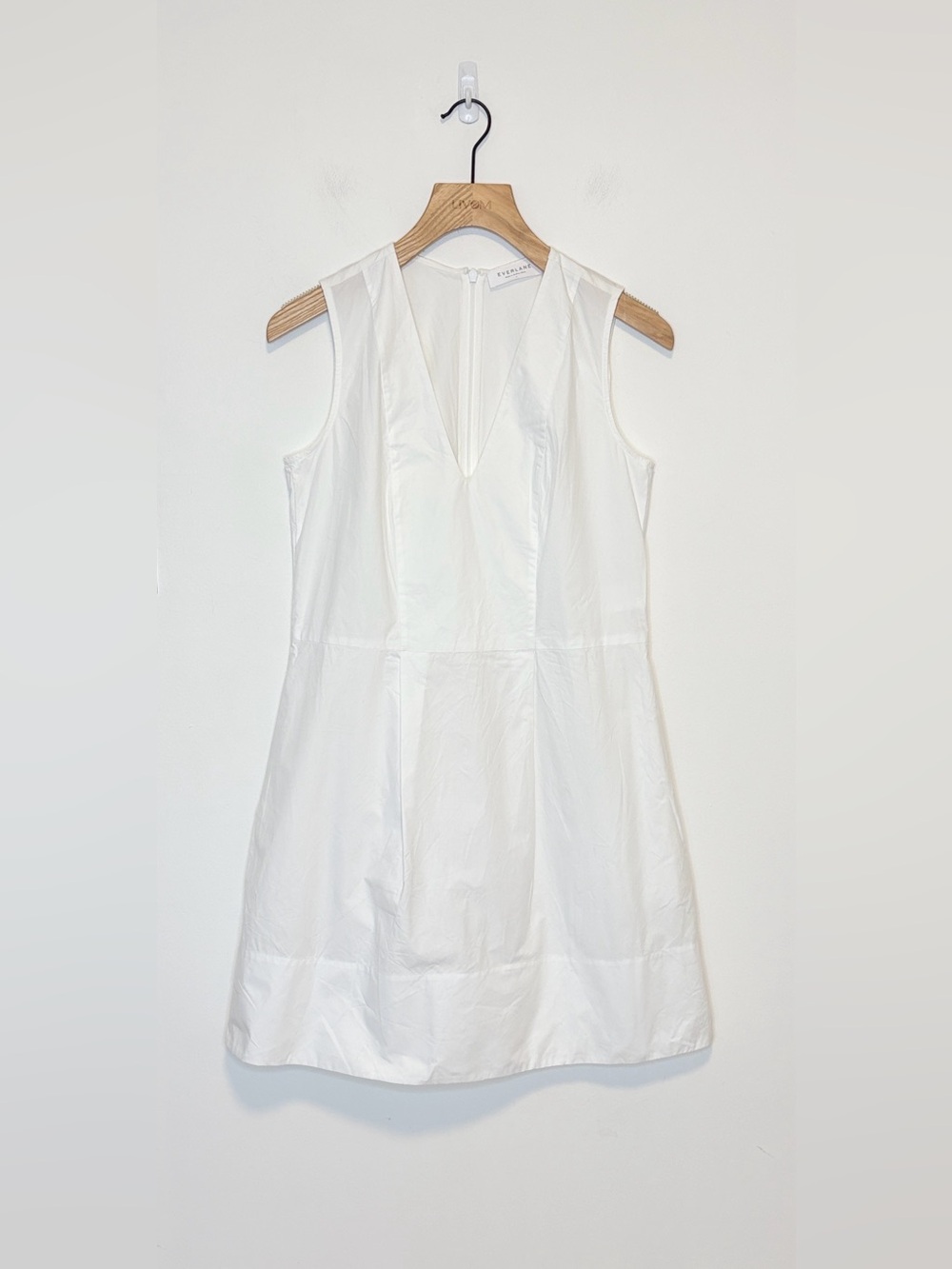 Everlane Cotton Poplin Sleeveless V-
Neck Flare Dress , sz : 6 - Picture 2 of 9